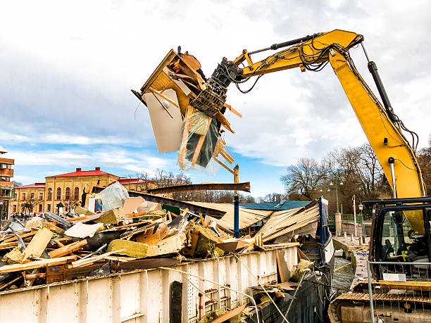 Best Junk Hauling Services  in Polo, IL